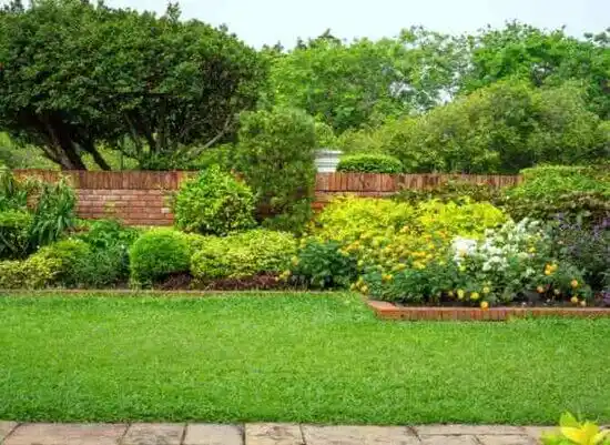 landscaping services Fort Shawnee